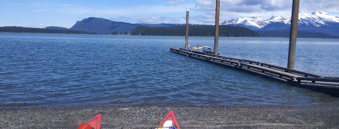 North Douglas Boat Launch is one of Tempat yang Disukai Maria Jose.