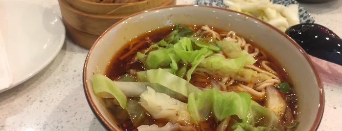 Zheng's Fusion 華府佳宴 is one of Anna's Foodie Map (Asian food in LA).