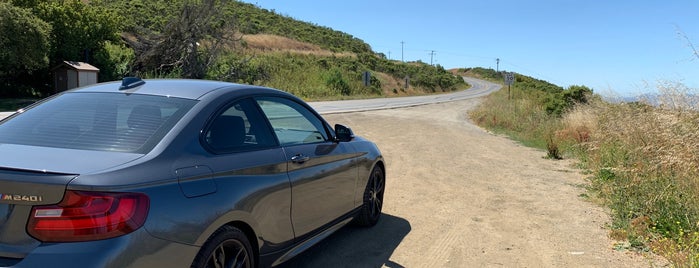 Skyline Boulevard (CA Hwy 35) is one of Activity.