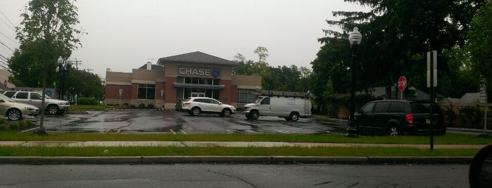 Chase Bank is one of Maureen’s Liked Places.