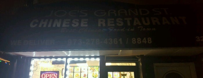 Joe's Grand Street Chinese Restaurant is one of Orte, die Andrea gefallen.