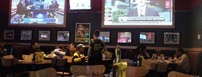 Buffalo Wild Wings is one of Greg’s Liked Places.