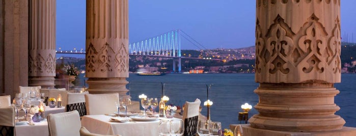 Tuğra Restaurant & Lounge is one of Lieux sauvegardés par ⚜️⚜️KRALİÇE⚜️⚜️.