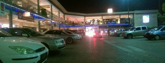 The Lanterns Mall is one of Restaurants.