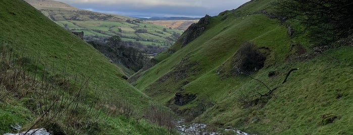 Peveril Castle is one of Hope Valley.