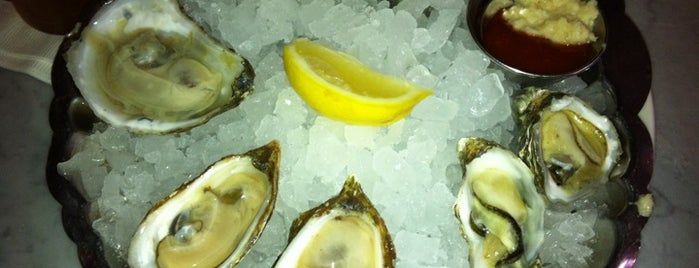 Legal Sea Foods is one of Oysters (DC).