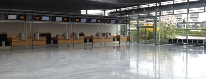 United @ Stuttgart Airport is one of Stuggi4sq.
