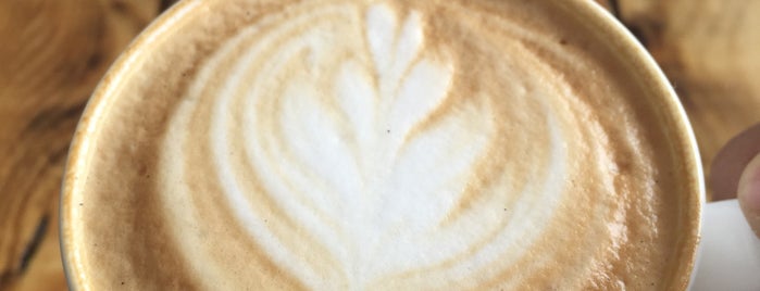White Foam Cafe is one of Mood sitters cafè.