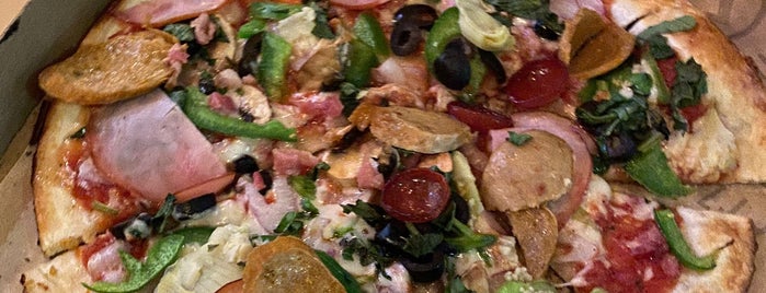 Pieology Pizzeria is one of Pizza Party!.