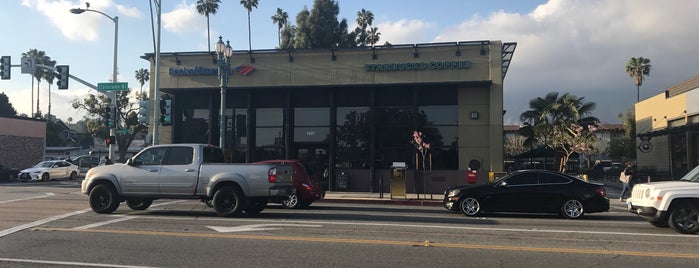 Starbucks is one of Must-visit Food in Pasadena.