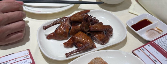 Peninsula Cuisine/Ah Yung Hotpot Cuisine is one of <3. HK.