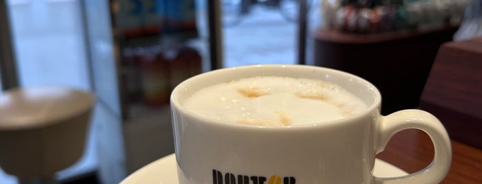 Doutor Coffee Shop is one of I Love DOUTOR !  2.