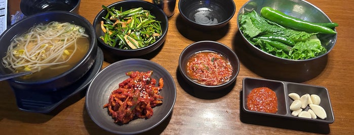 리북집 is one of Korean food.