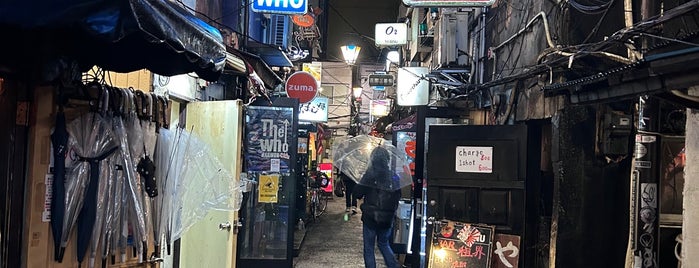 Shinjuku Golden-gai is one of Tempat yang Disimpan Whit.