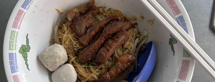 ใสสะอาด ลูกชิ้นเนื้อ-หมู is one of Beef Noodle in Bangkok.