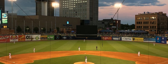 Fifth Third Field is one of Greg'in Beğendiği Mekanlar.