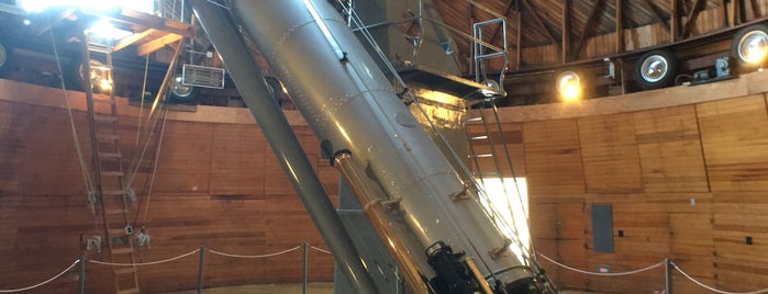 Lowell Observatory is one of Tempat yang Disukai Greg.