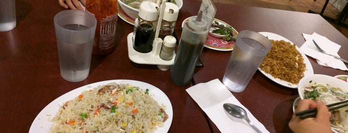 Pho Hoang Minh is one of Noms.