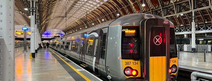 Platform 7 (Heathrow Express) is one of 🍴🍝.