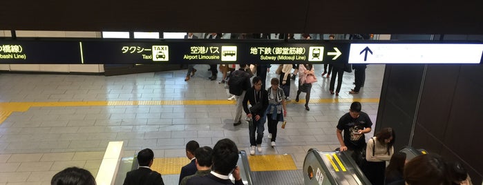 Umeda Station is one of 大阪市地下鉄.