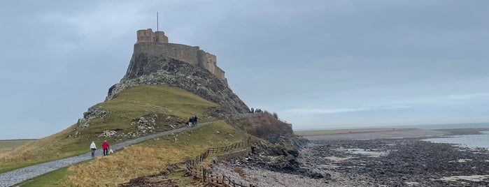 Lindisfarne Castle is one of England.