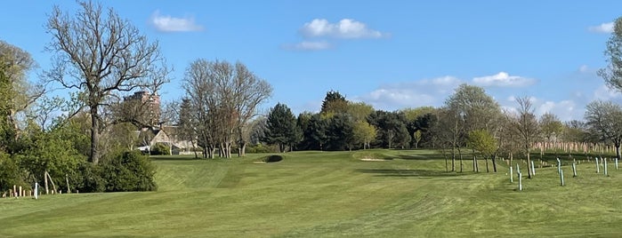 Silverknowes Golf Course is one of Edinbrugh.