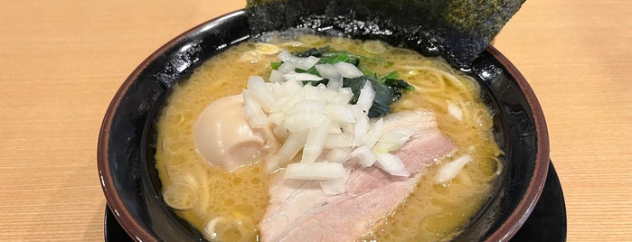 横浜家系ラーメン あさひ家 is one of 福岡未訪ラーメン.