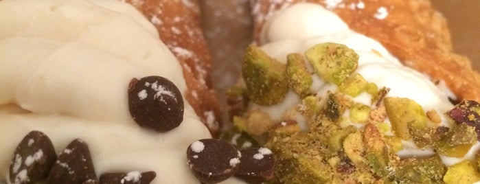 DeSano Pizza Bakery is one of The 15 Best Places for Cannoli in Los Angeles.