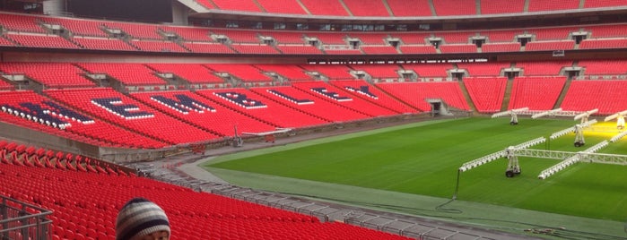 Wembley Stadium is one of Posti che sono piaciuti a Jose.