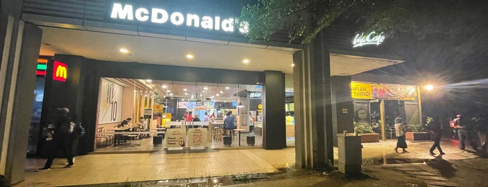 McDonald's is one of Top 10 dinner spots in melaka.