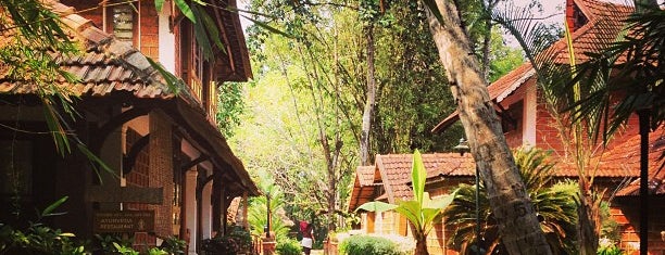 Punnamada Lake Resorts is one of Kerala Resorts.