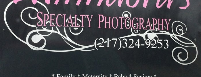 Minndora's Specialty Photography is one of Locais curtidos por Chrissy.