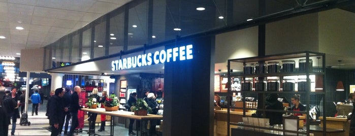 Starbucks is one of Orte, die Finn gefallen.