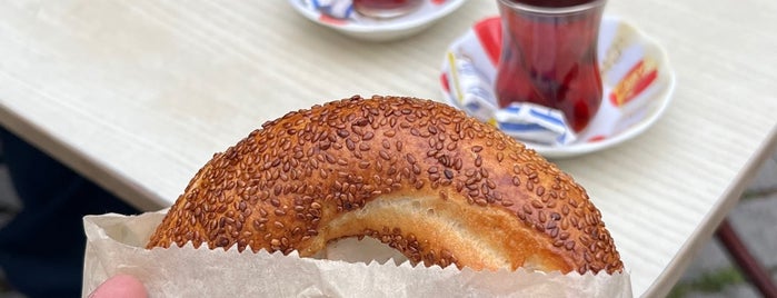 Tarihi Boğazkesen Simit Fırını is one of ISTANBUL EUROPEAN SIDE EAT&DRINK GUIDE.