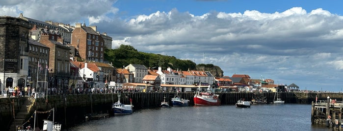 Whitby Swing Bridge is one of Gilcs.