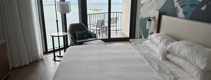 Miami Marriott Biscayne Bay is one of Hotelz 🛎️💤.