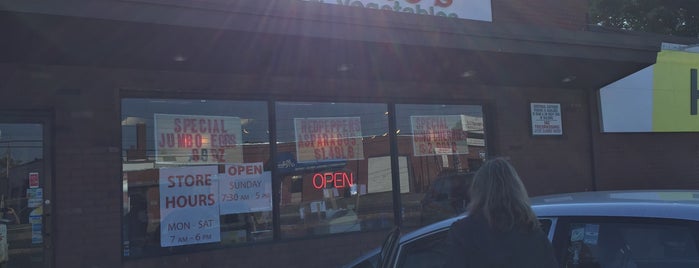Roberto's Fruits and Vegetables is one of Cheap eats.