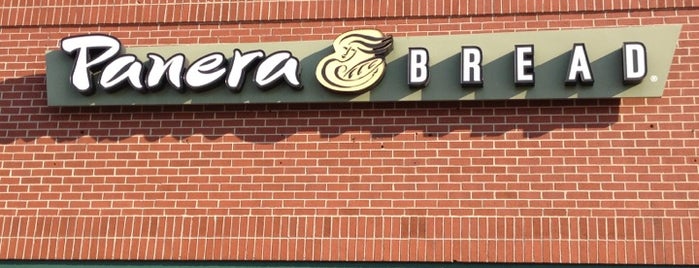 Panera Bread is one of Locais salvos de George.