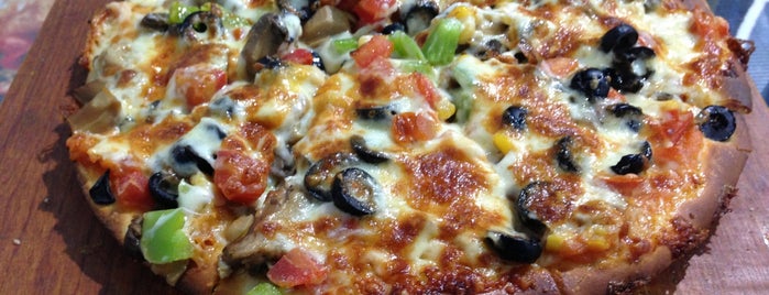 Pizza Max is one of Tripoli's Café & Restaurants.