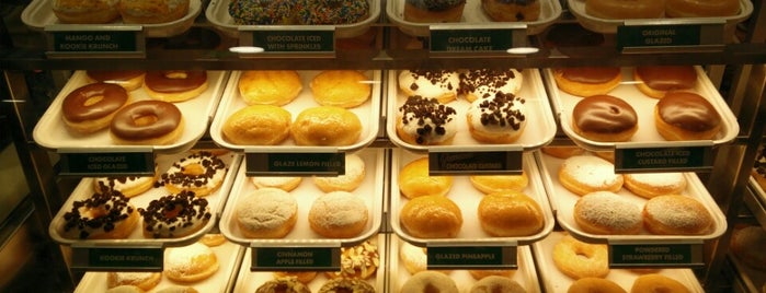 Krispy Kreme is one of Lugares favoritos de Kunal.