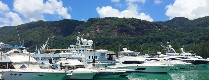 Eden Island Seychelles is one of Khalifaさんのお気に入りスポット.