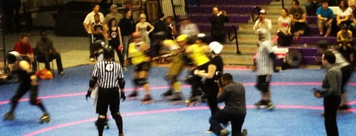 Gotham Girls Roller Derby CCNY is one of Pedroさんのお気に入りスポット.