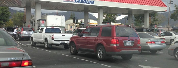 Costco Gasoline is one of สถานที่ที่ John ถูกใจ.