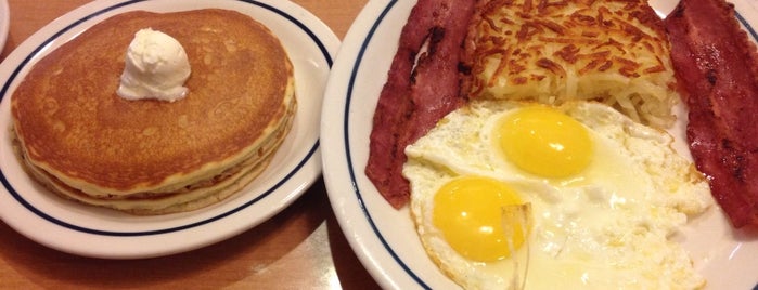 IHOP is one of hlyさんのお気に入りスポット.