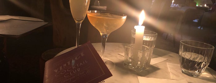 Vintage Cocktail Club is one of P : понравившиеся места.