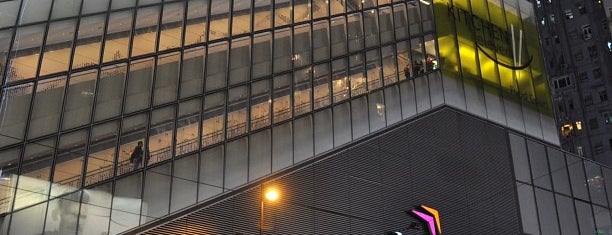 Hysan Place is one of Xiaoさんのお気に入りスポット.