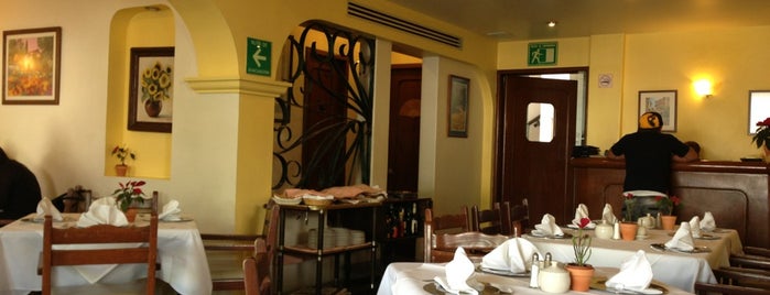 Café Colon is one of Posti che sono piaciuti a Stephania.