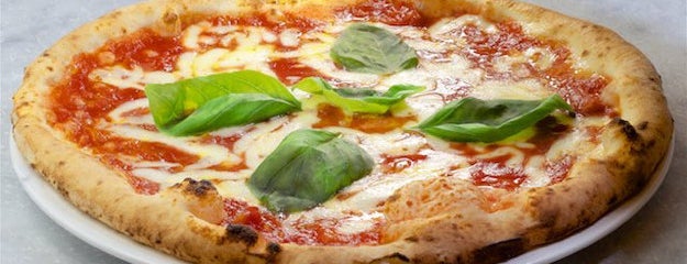 Pizzeria La Notizia is one of 15 Places Every Pizza Lover Must Visit.
