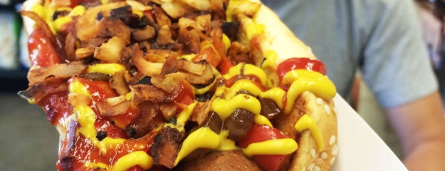 Organix is one of 12 Of The Best Vegan Hot Dogs In Los Angeles.