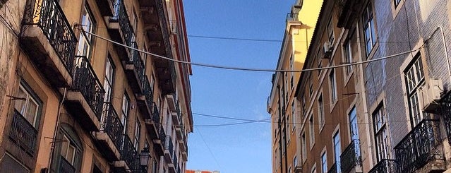 Rua das Flores is one of Lisbon.